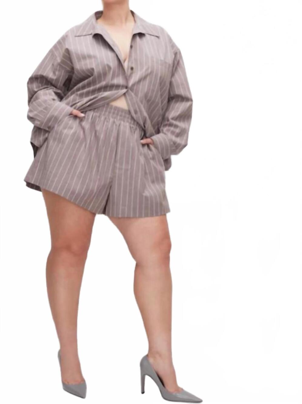 NEW GOOD AMERICAN women's stripe weekend short in grey
